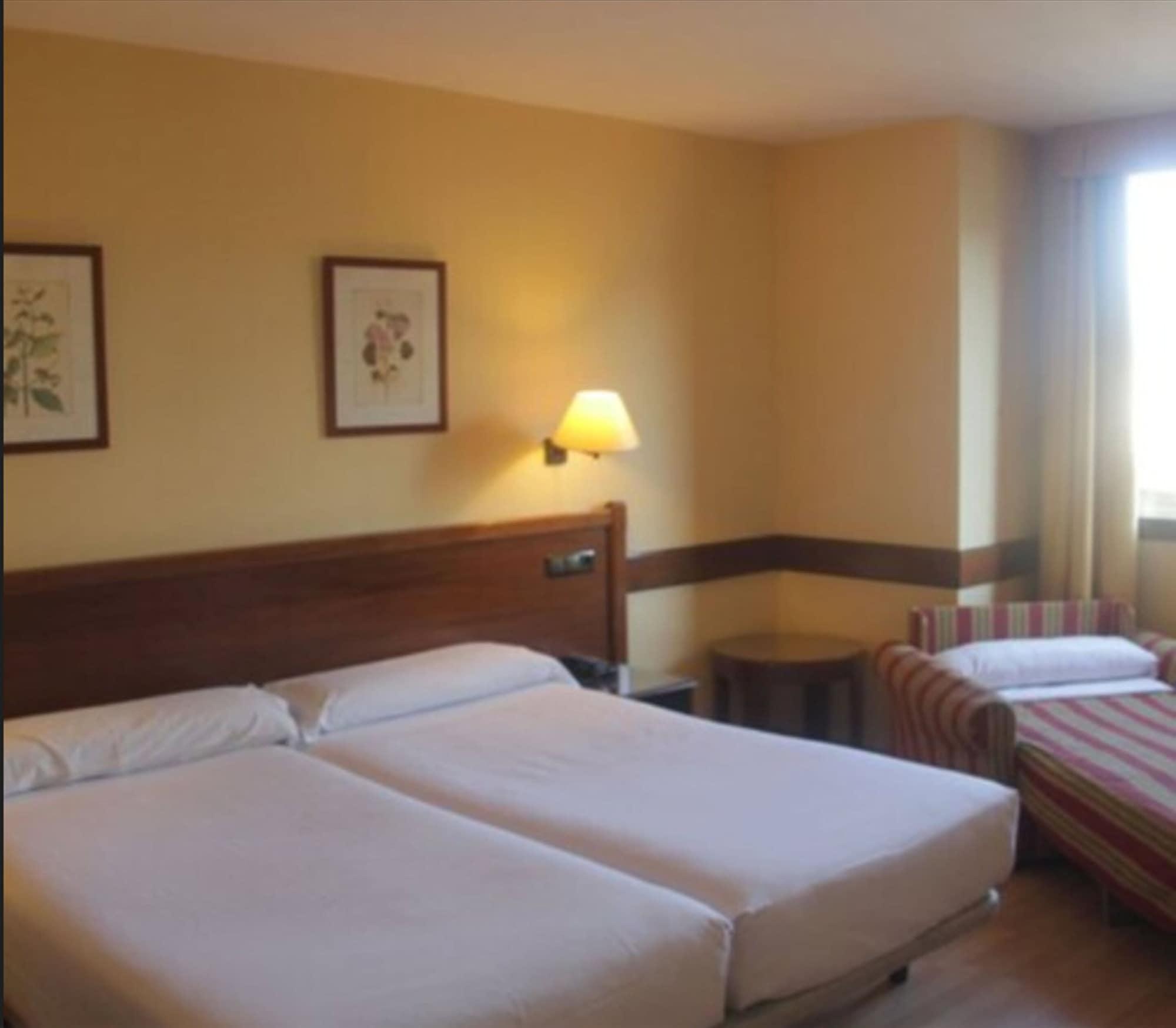 Hotel Oriente Zaragoza Kültér fotó