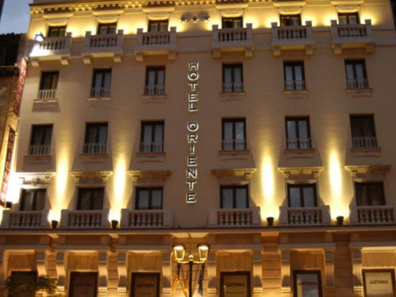 Hotel Oriente Zaragoza Kültér fotó